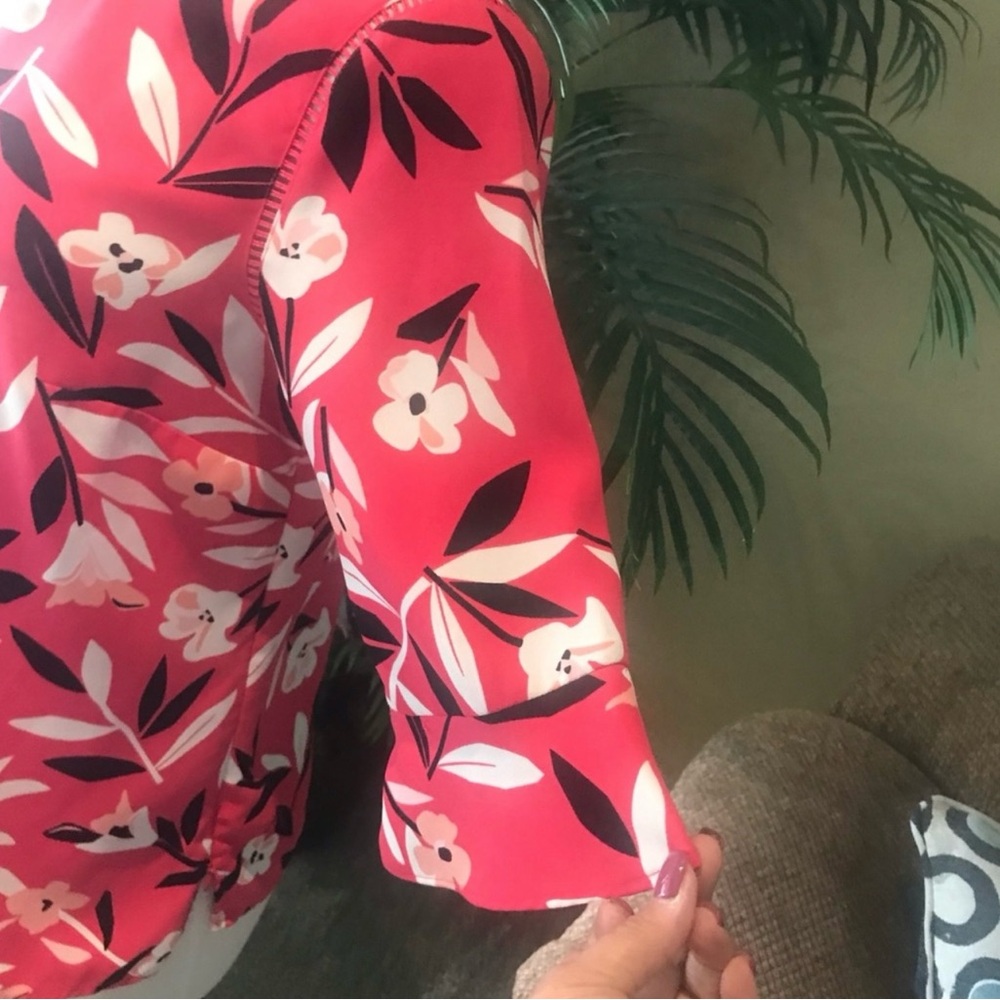 🇺🇸 Talbots Floral Pink Blouse, Size XS - Picture 6 of 6